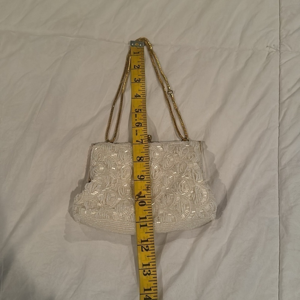 Ed B Robinson white pearl clutch. Handmade in Hong Kong - Picture 8 of 9